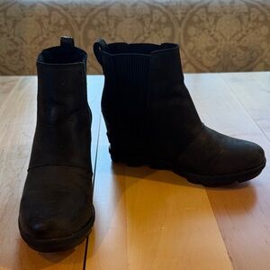 Sorel Black Slip-On Chelsea Ankle Wedge Booties